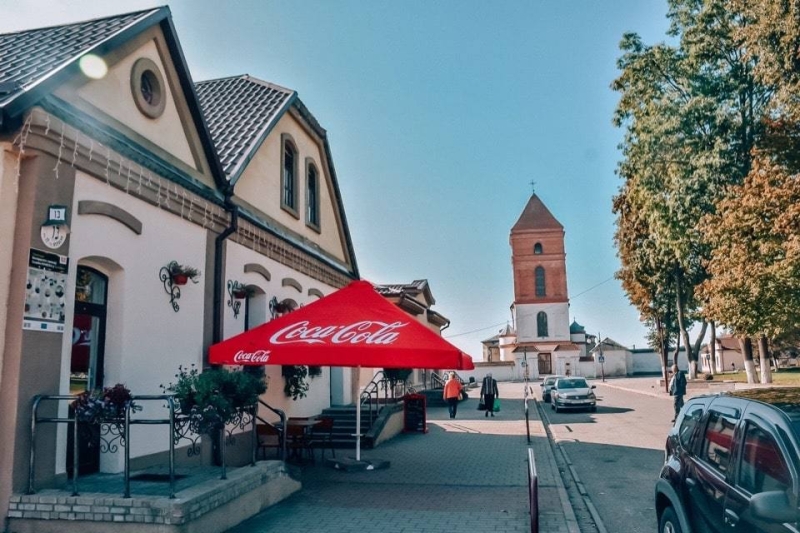 How to get to Mir Castle? 2 options to choose from.