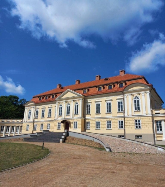 Palaces and castles of Belarus: 13 places you haven't been to yet