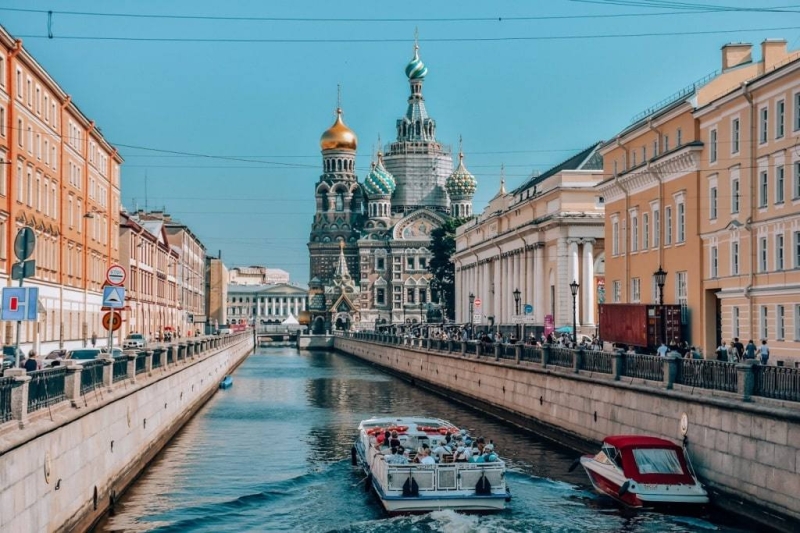 How to get from Minsk to St. Petersburg cheaply: 4 tips