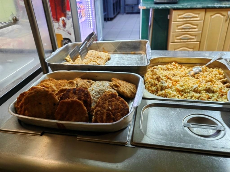 Where to eat cheap in the center of Brest? 12 restaurants and cafes
