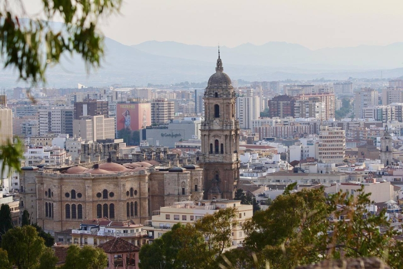 Resorts in Southern Spain: from beach holidays to ski slopes | Anton Borodachev's blog
