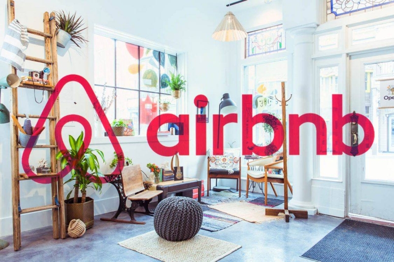 A Fan on the Road: The Best Apps for Finding Accommodation on Football Tours | Anton Borodachev's Blog