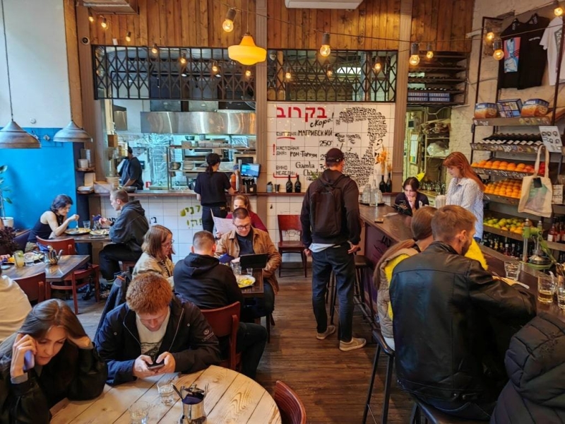 Where can I eat cheaply in the center of St. Petersburg? 10 tips for tourists