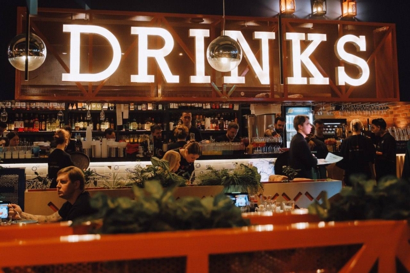 Where can I eat cheaply in the center of St. Petersburg? 10 tips for tourists