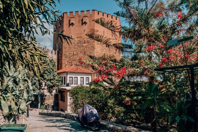 Where to go from Alanya by car and without? 17 travel ideas