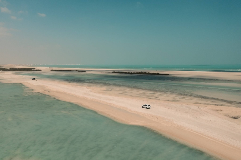 Beaches of Doha or Where to swim in Qatar?